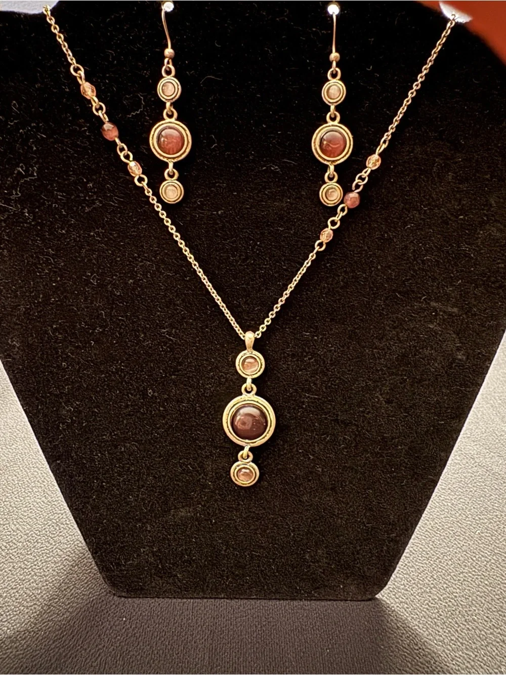Lia Sophia Purple Cat’s Eye Necklace Earrings Set